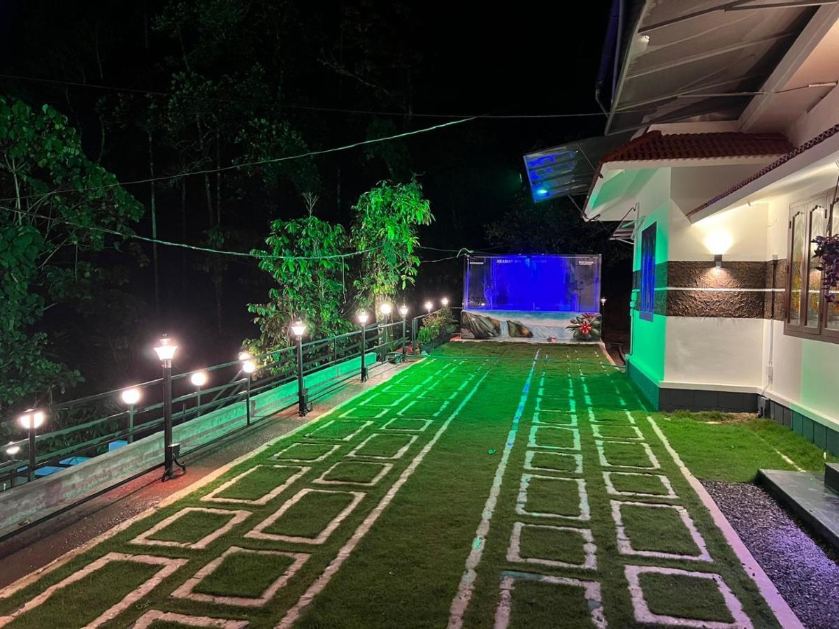 Arabian Holiday Resort With Swimming Pool In Idukki Calvary Mount Esterno foto